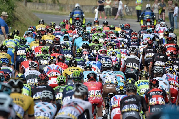 IAM Cycling Criterium Dauphine Stage 4 ambiance