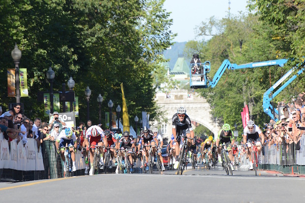 IAM Cycling Quebec ambiance